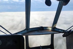 От Нягани до базы Неройка около 400 км
